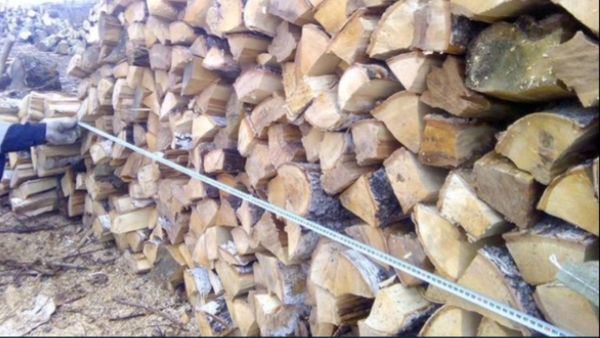 Лесхоз из Полтавской области реализует с доставкой дрова колотые  2