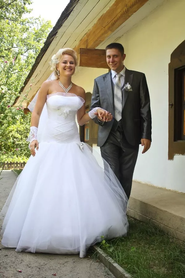 Очень красивое и нежное свадебное платье )))) 4